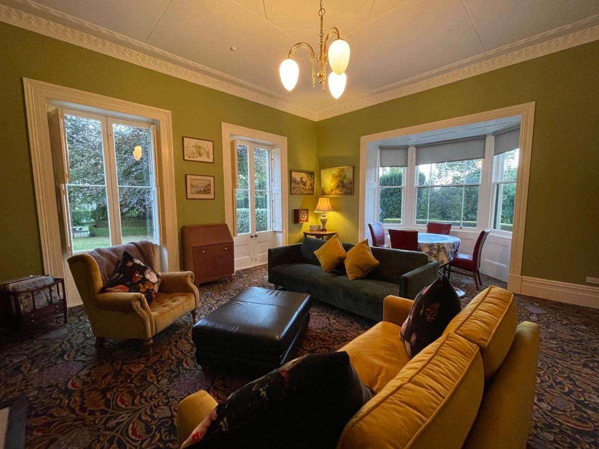 Casa Nova House Bed & Breakfast Oamaru Exterior photo