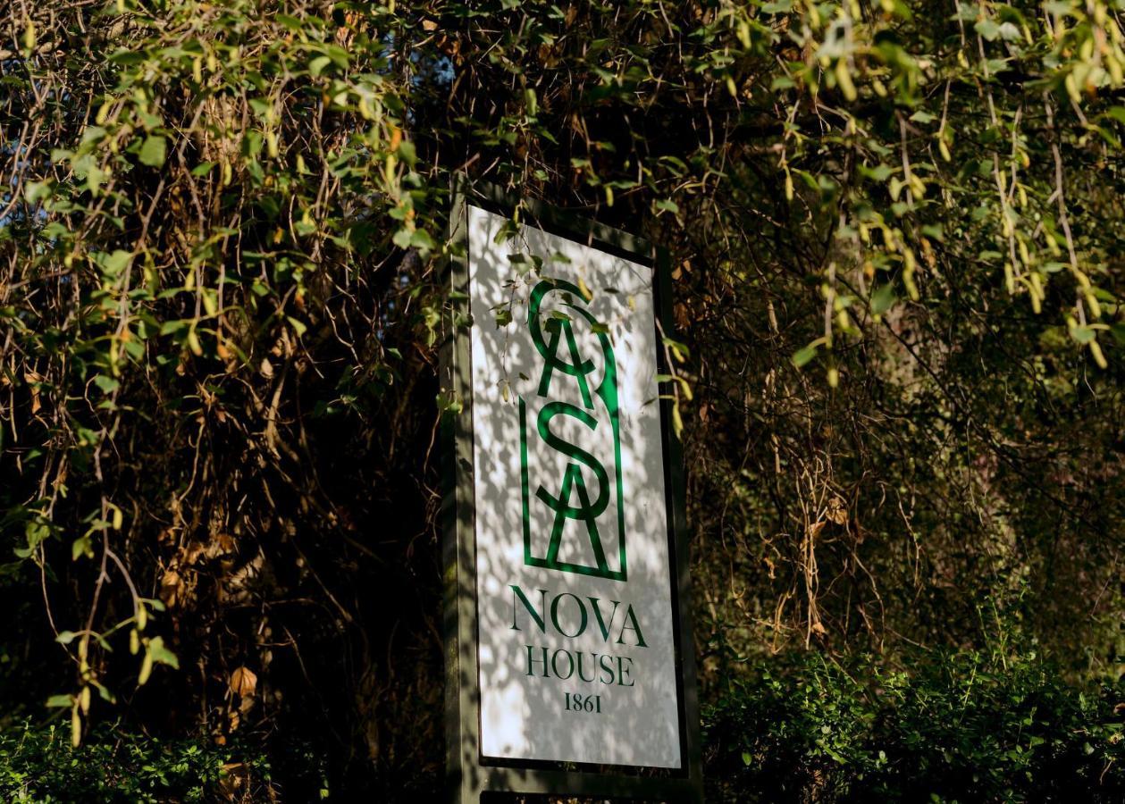 Casa Nova House Bed & Breakfast Oamaru Exterior photo