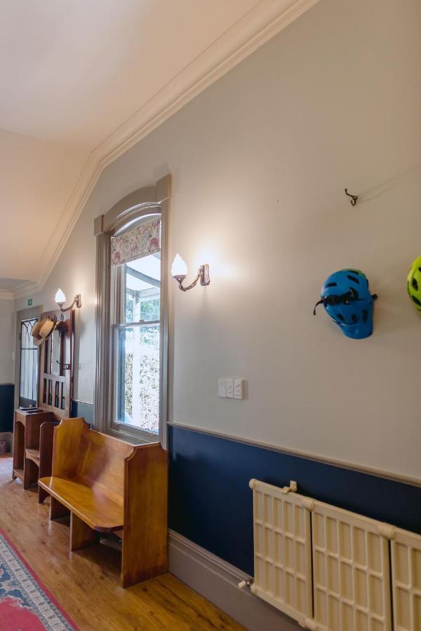 Casa Nova House Bed & Breakfast Oamaru Exterior photo